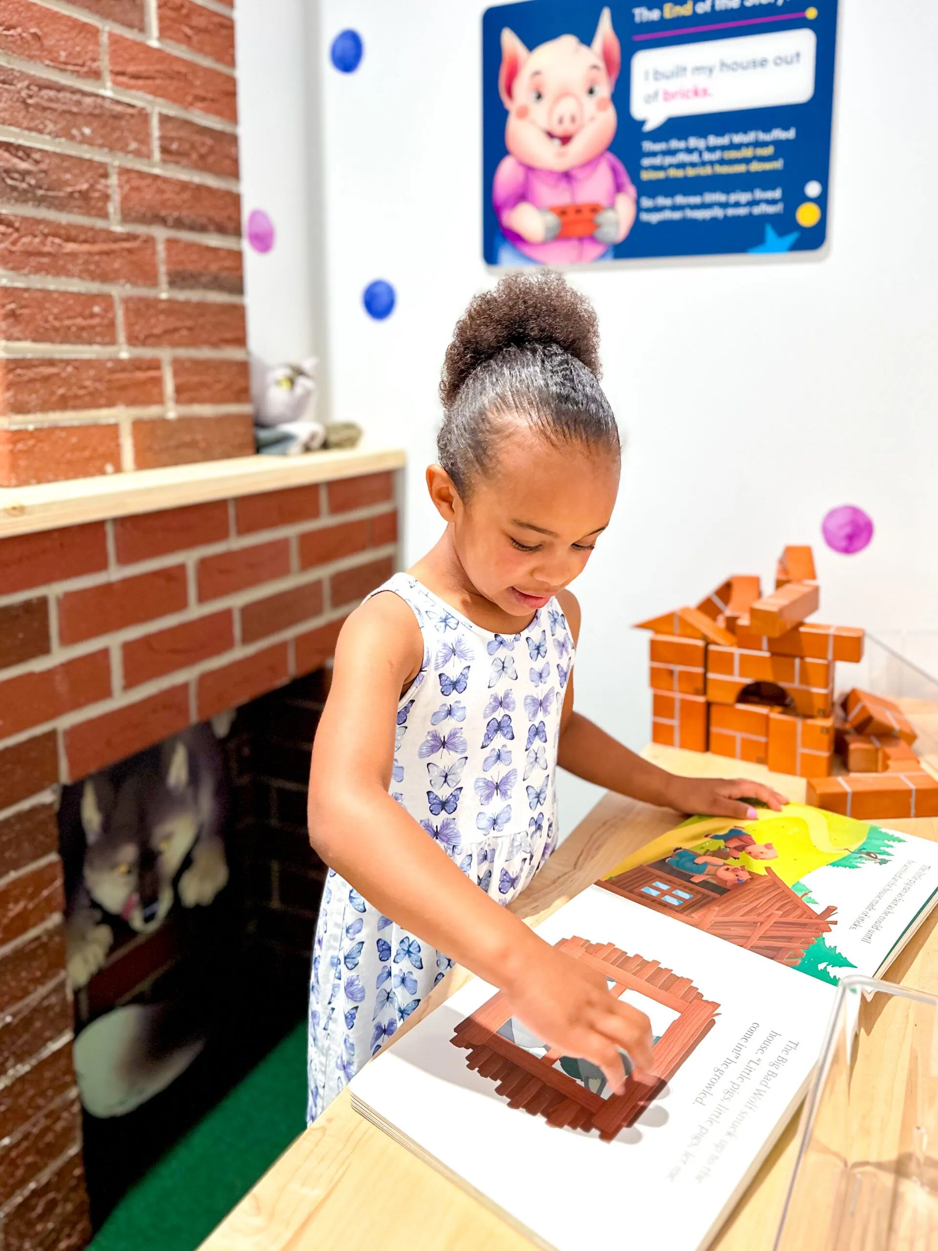 three little pigs, magic house, exhibit, story time magic